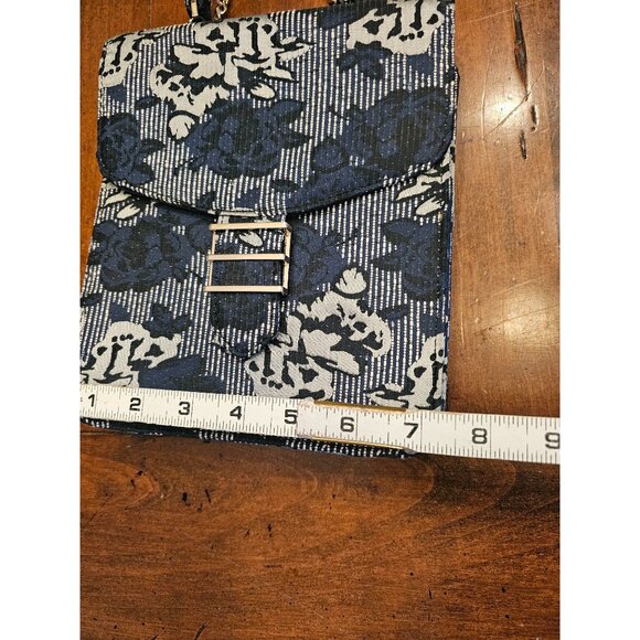 Kelly & Katie Cross Body Navy Blue White Floral - Picture 11 of 11